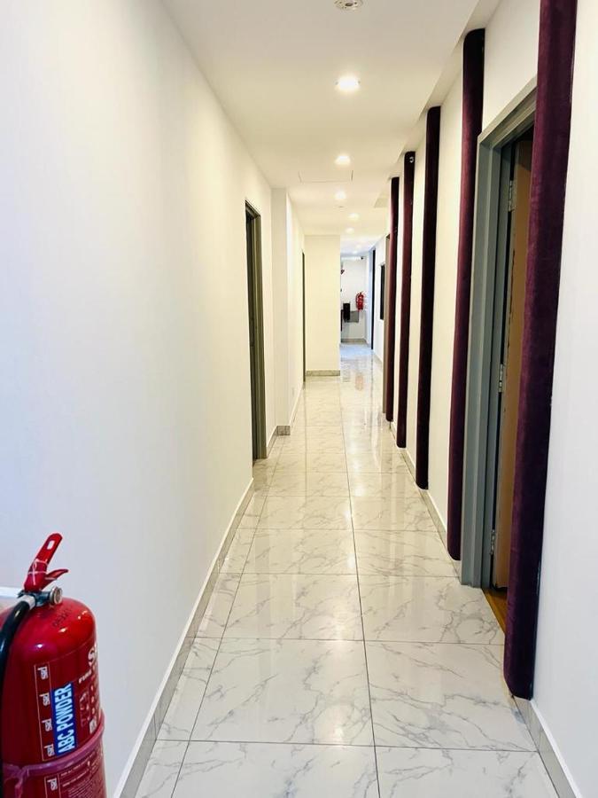 V Hotel Melaka ภายนอก รูปภาพ
