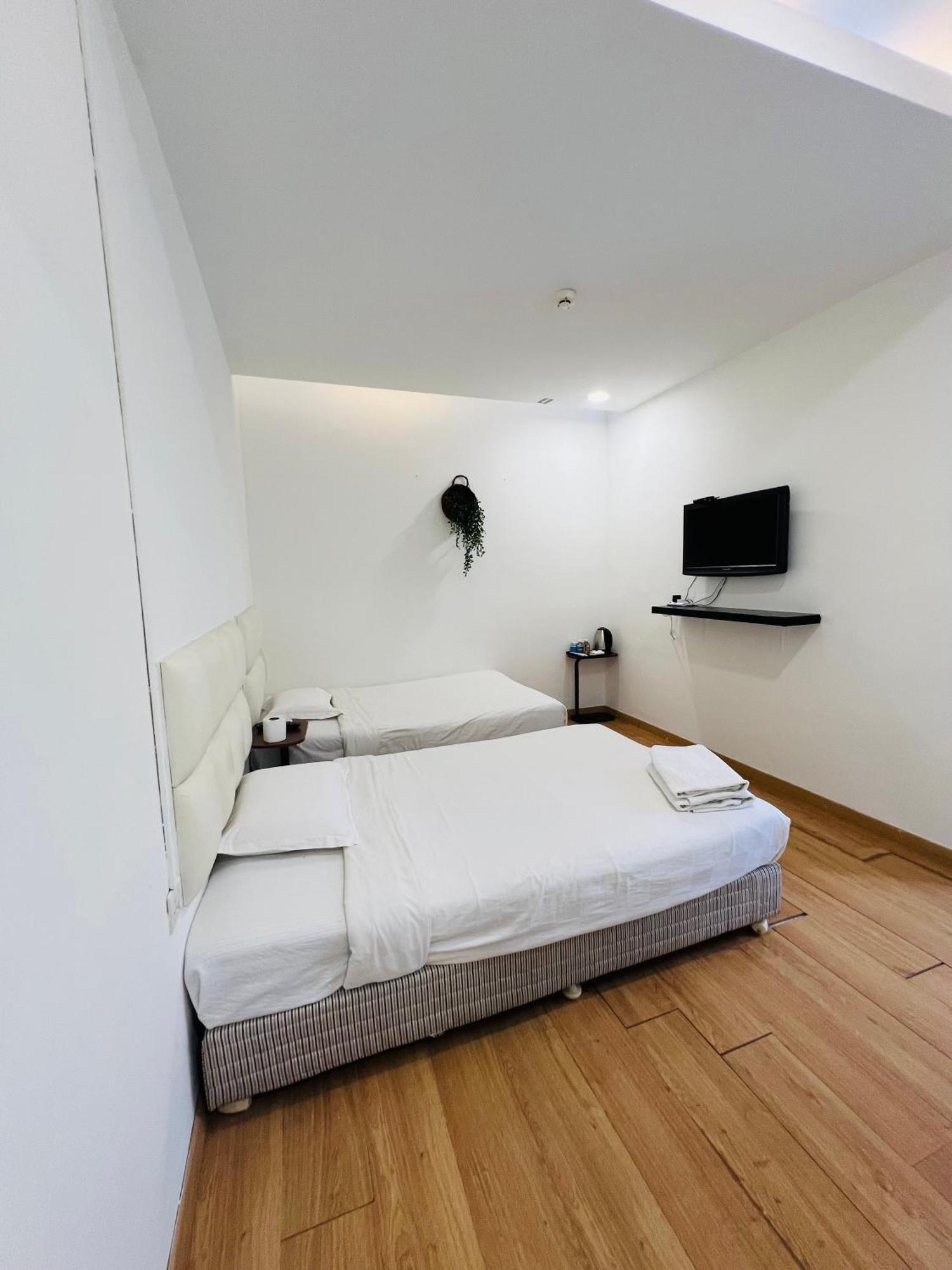V Hotel Melaka ภายนอก รูปภาพ